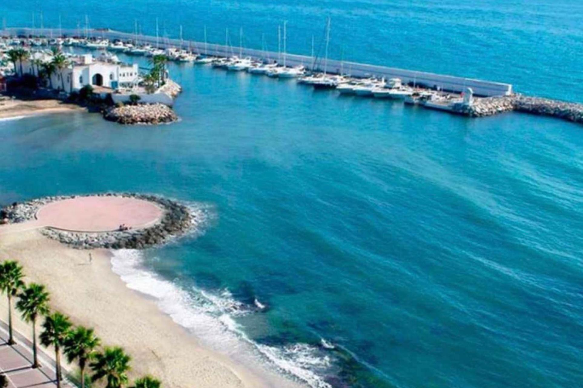 Marbella Beachfront - Beachside Apartment With Stunning Sea Views Eksteriør billede