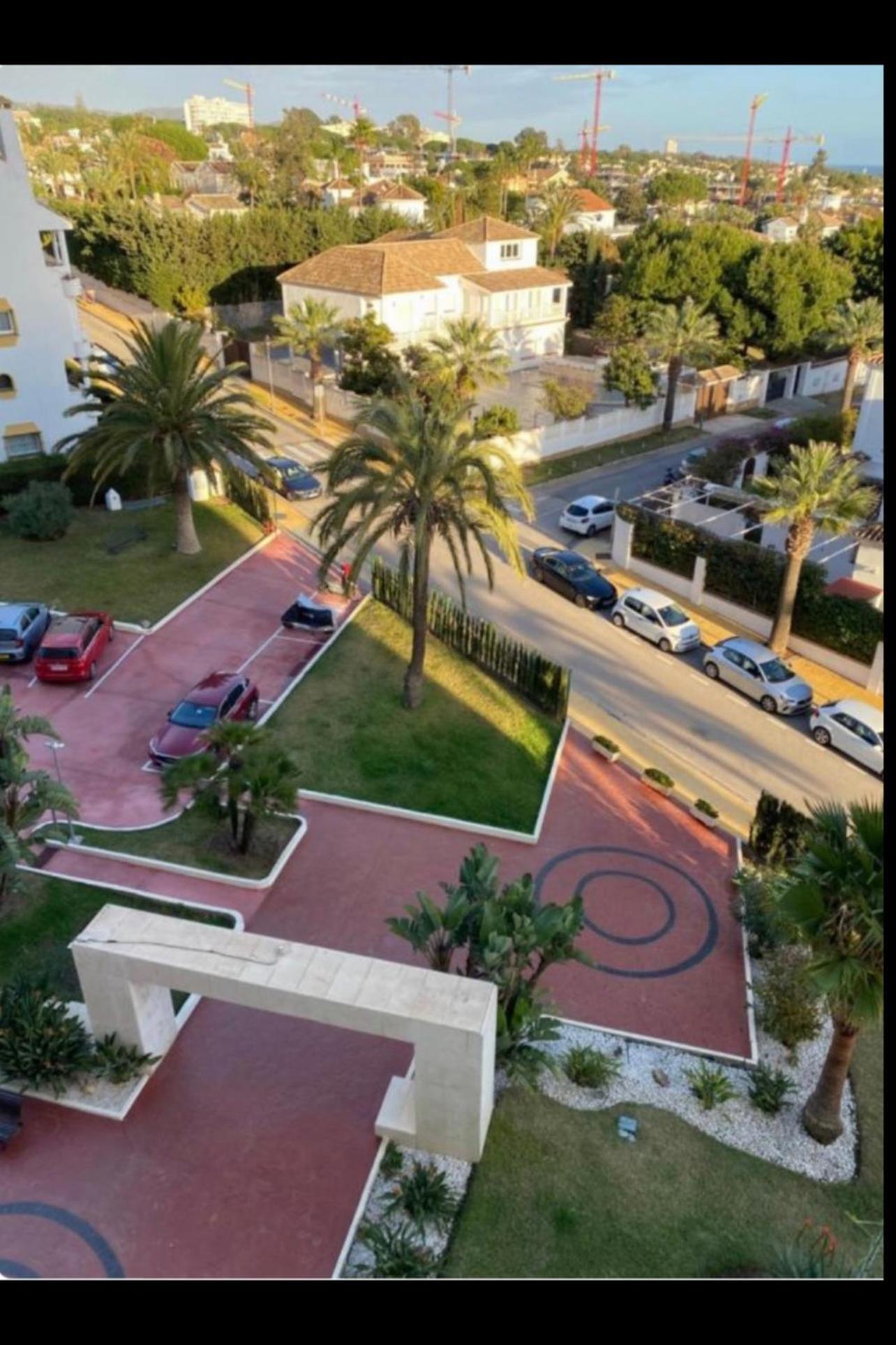 Marbella Beachfront - Beachside Apartment With Stunning Sea Views Eksteriør billede