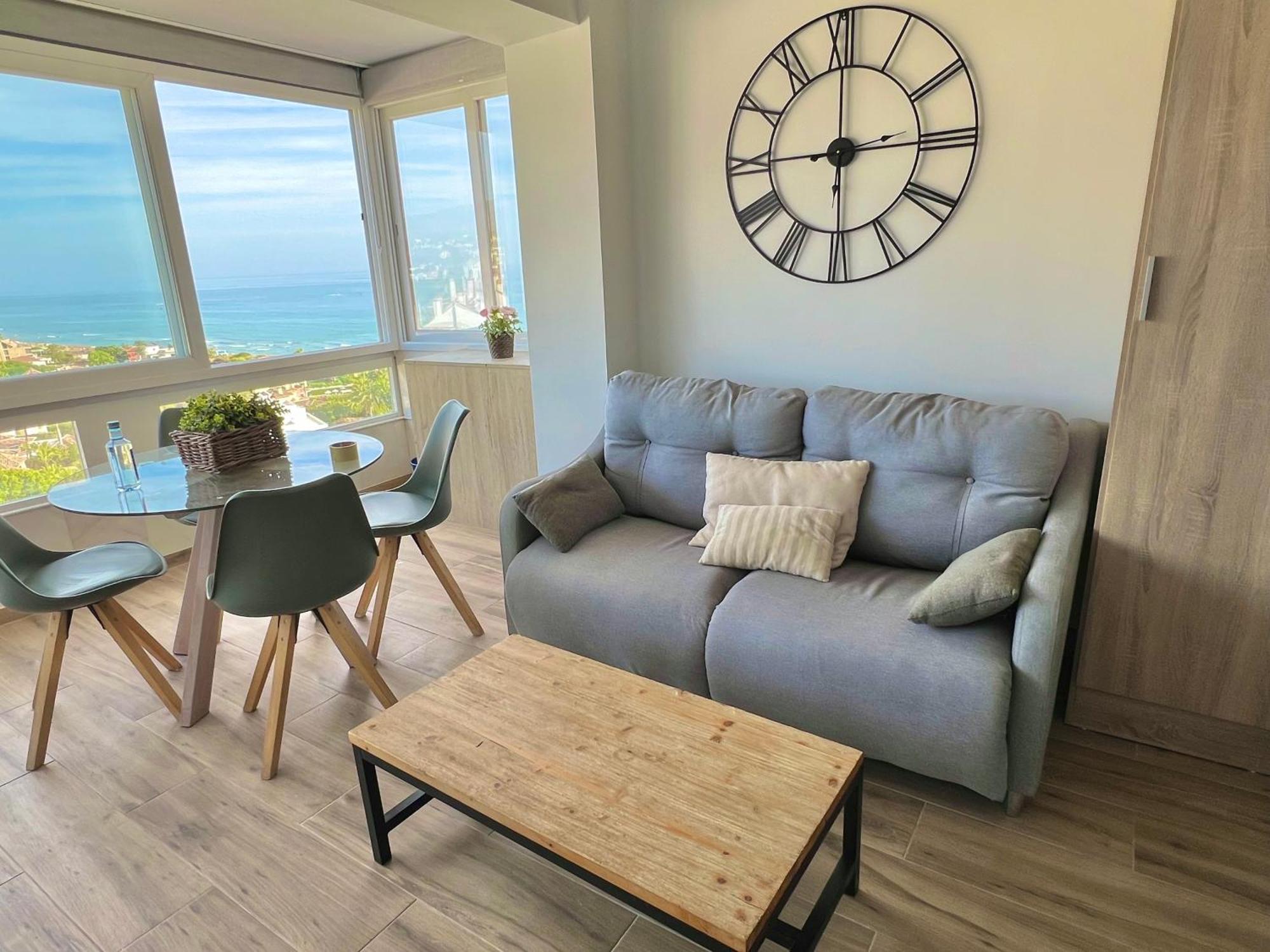Marbella Beachfront - Beachside Apartment With Stunning Sea Views Eksteriør billede